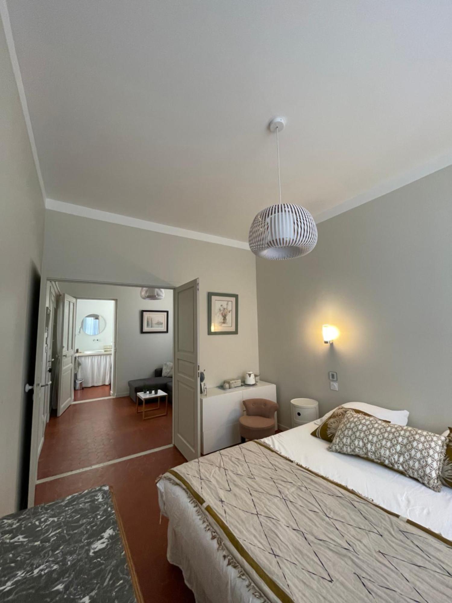 La Villa Des Amandiers Hyères Esterno foto